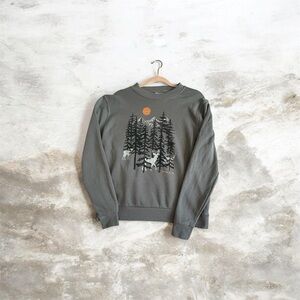 Men's Forest Graphic Crewneck Sweatshirt in Gray